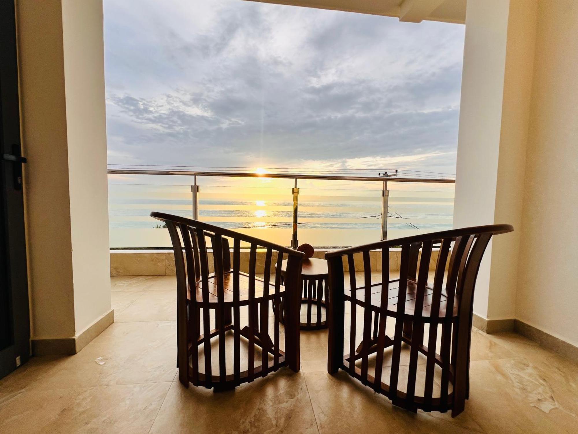 Ocean Front Villa Hikkaduwa Kültér fotó